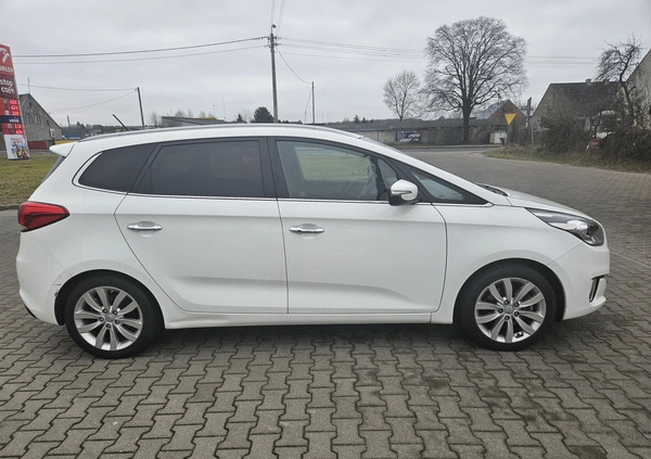 Kia Carens cena 36400 przebieg: 139000, rok produkcji 2015 z Poznań małe 67